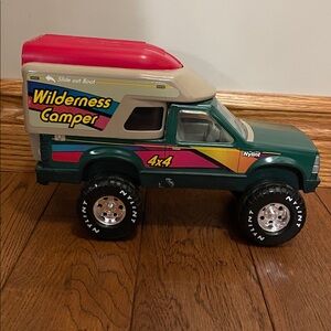 Wilderness Camper 4x4 Toy Truck - Green and Red